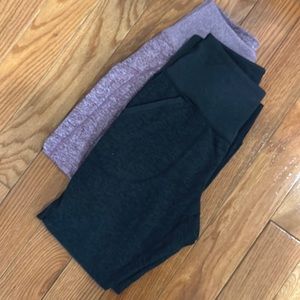 Two pack leggings size small